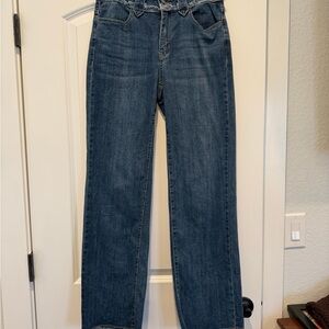 CHARLIE B Straight-Leg Jeans in Medium Blue Denim